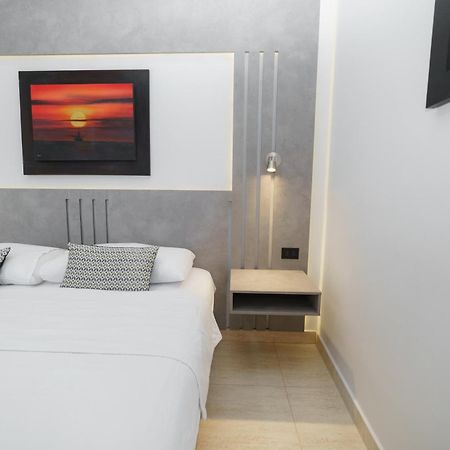 Hotel Santa Fe Puerto Ayora  Bagian luar foto